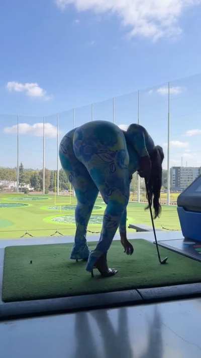 Dates are better when her ass fat