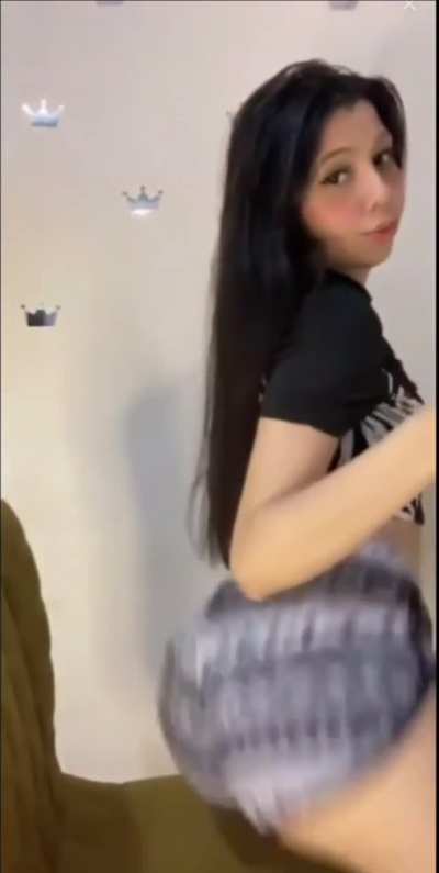Safada rebolando 