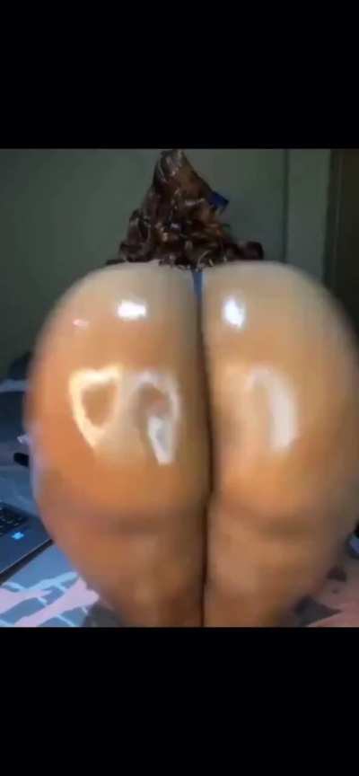 La profesora me felicitó de una manera muy divertida