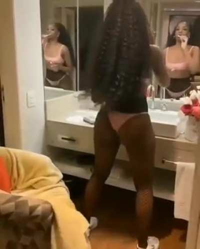 Iza🔥