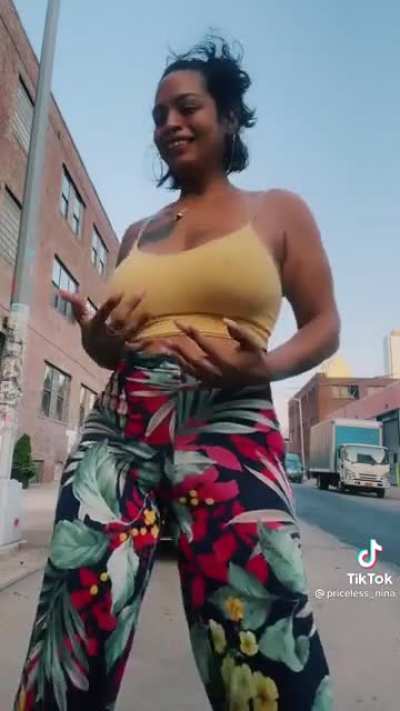 Soft & Jiggly No.300🍑😍