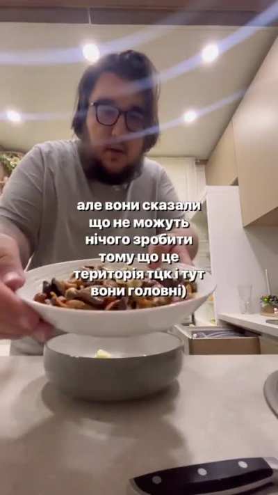 UA POV: A guy from Kharkiv hasn't left his house for 171 days because of the TCC