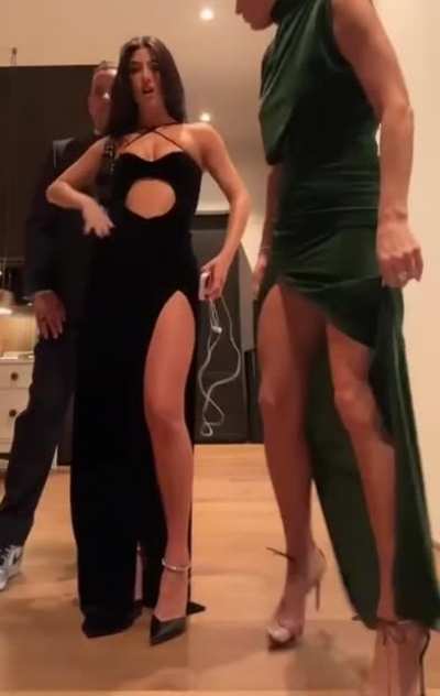 Mommies ? 😳
