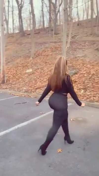 Lambo<wbr>rghin<wbr>iBodi<wbr>ezz #Appr<wbr>oved😍<wbr>🍑✅