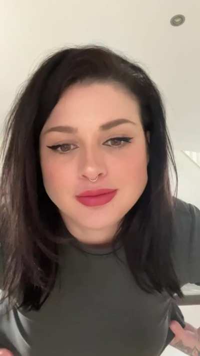 Lemme bounce this giant titties in your face