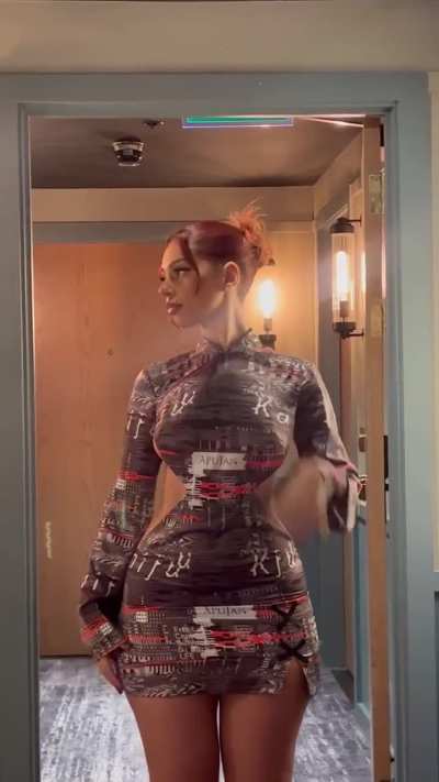 😻