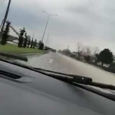 Truck Vs Pole