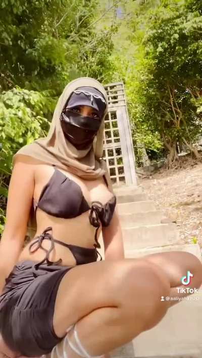 Get my exclusive uncensored content 25% Off for the next 100 subsc<wbr>riber<wbr>s!😈🐱💦 Don’t be shy 😉 link in comments😘