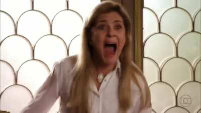 Leila Pereira chegando no CT do Palmeiras