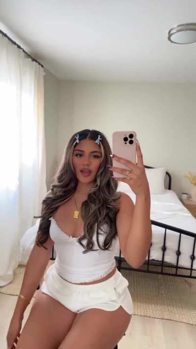 Looking sexy 🔥 