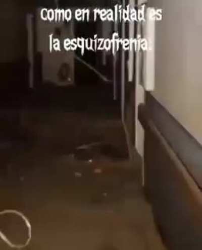 😵.