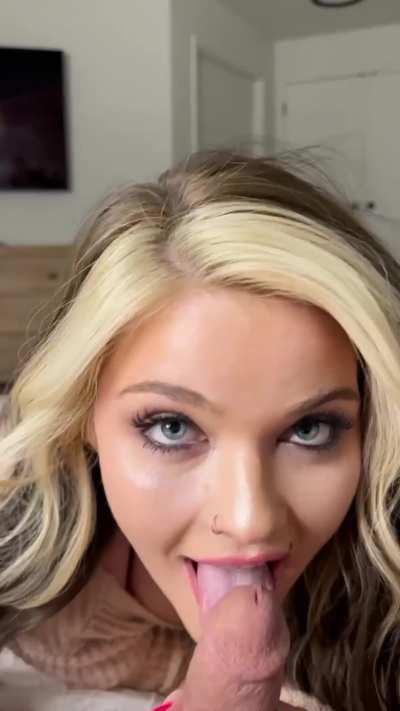Look me in the eyes while I’m sucking it