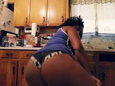 Milf Twerk