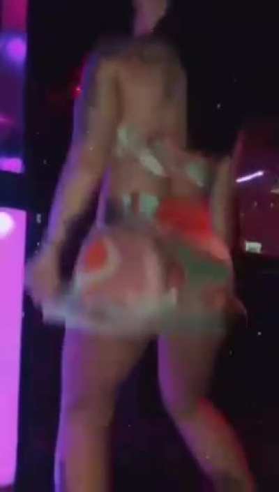 Clubbing