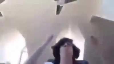 C a l l. T h e P o l I c e