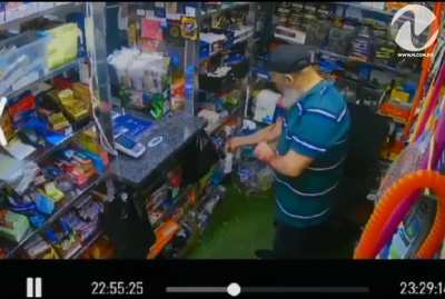 Deli Owner In Life Or Death Struggle With An Armed Robber [WARNING: Graphic - NSFW, NSFL, Gore, Death, Viewer Discretion Advised]