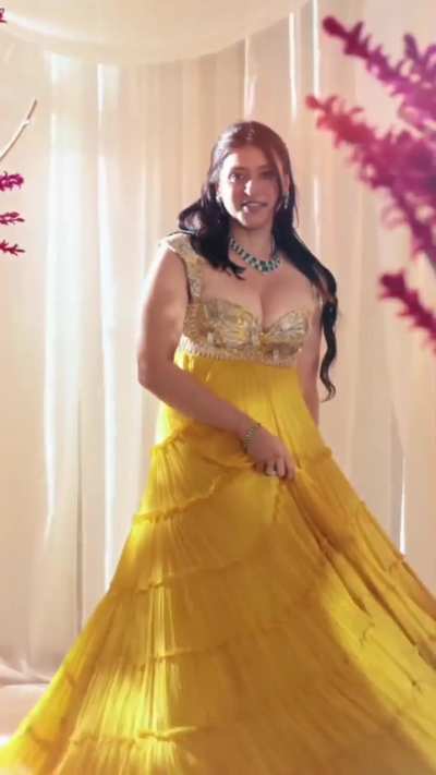 Mannara Chopra 