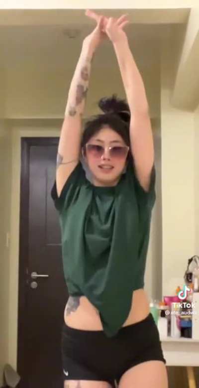 Hhh