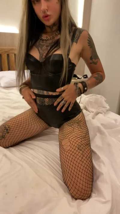 Will you fuck my ass in these nets?
