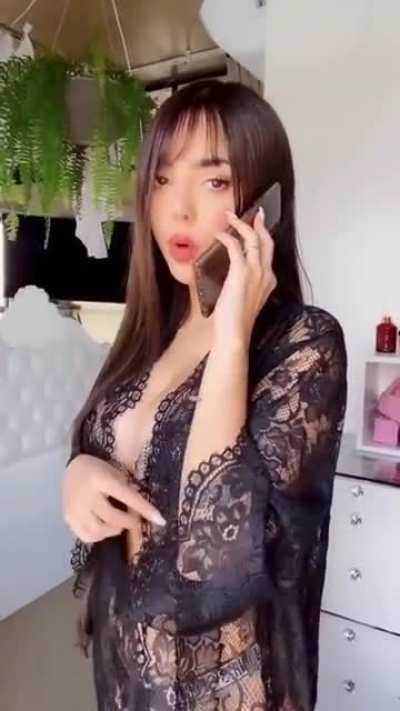 Nyvi Estephan