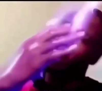 moldy hands