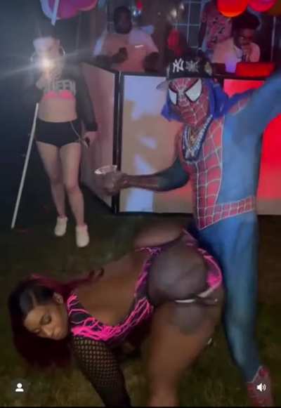 Web slingin !