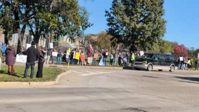 From No Kings! Today, 10-18: Great Turnout Bismarck!