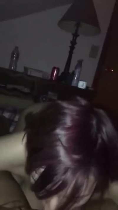 Big Breasted Girl Gives Perfect Head