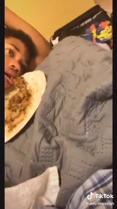Hes zooted out of his mind omg