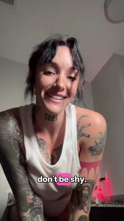 Cousin counts you down to cum on family movie night 🥵
