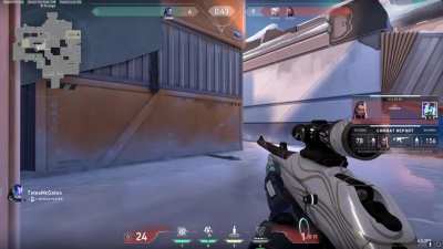 Clip my friend took of me almost clutching a 1v5