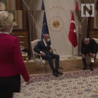 President of Turkey 'forgot' a chair for the female president of the European Commission