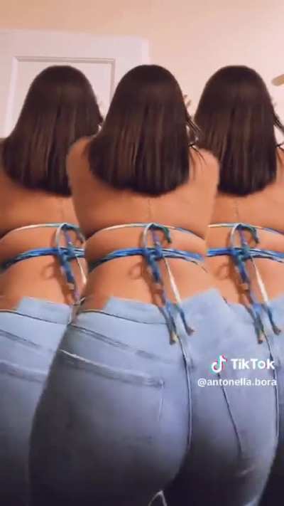 Latina Thickness