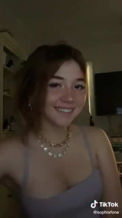 👀