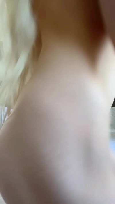 I want you to touch my body everywhere, papi