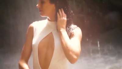 SI Swimsuit Video