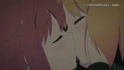 [ Paya Paya ] A song for Yuri Fans out there.