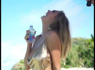 SI 2017 Outtake