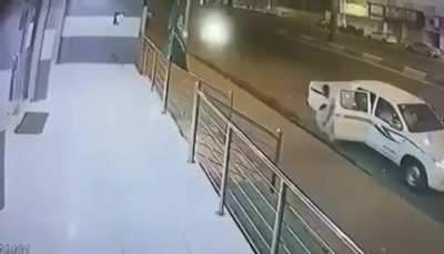 Честь отдать! Флаг стырить!