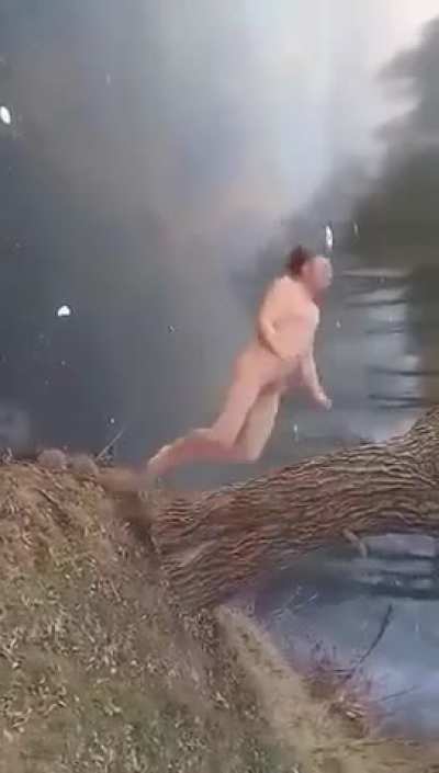 Back flip gonne as usual