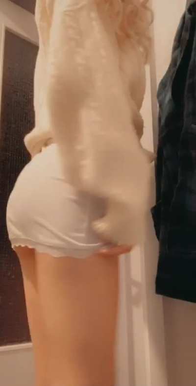 Am I cute enough to get your atten<wbr>tion?<wbr>👉👈🥺[F<wbr>][18]