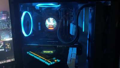 NZXT Kraken Z63 coming in clutch for my Cyberpunk 2077 theme.