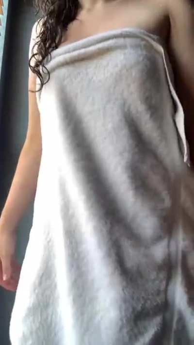 post shower towel reveal, do I look ready to be bred?