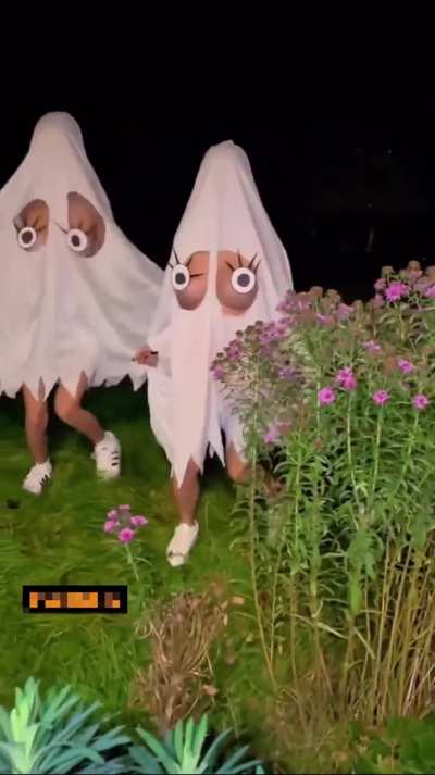 Trick-or-treat ? 👻