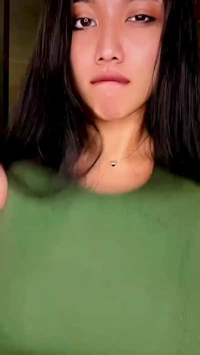 Looking for someone to motorboat any volunteers? (OC)