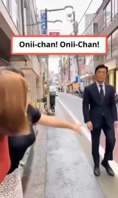 AYOOO