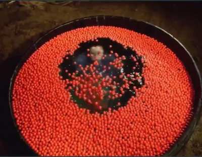 Help me find the source for this video (I believe it's from a movie)