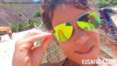 Siririca olhando o mar 
