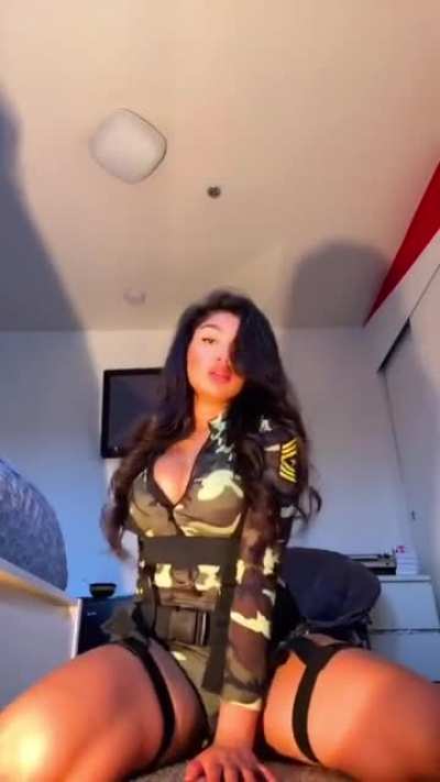 😳