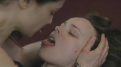 Rachel McAdams, Rachel Weisz - Beautiful Lesbian plot in ‘Disobedience’